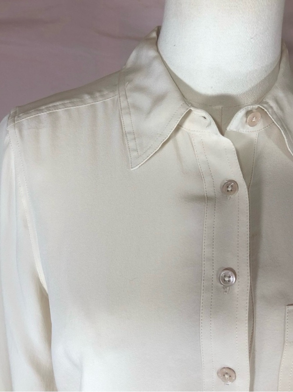 NWOT Equipment 100% Silk Cream Ivory Long-Sleeve Button-Front Collared Shirt - Picture 5 of 14